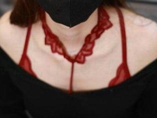 微密圈 – 当短裤碰上白龙猫女，美图的神奇化学反应，下载也要操作无误哦！