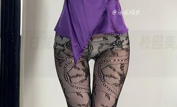 微密圈 – 白龙猫女校服写真：校园美丽资源的完美集合