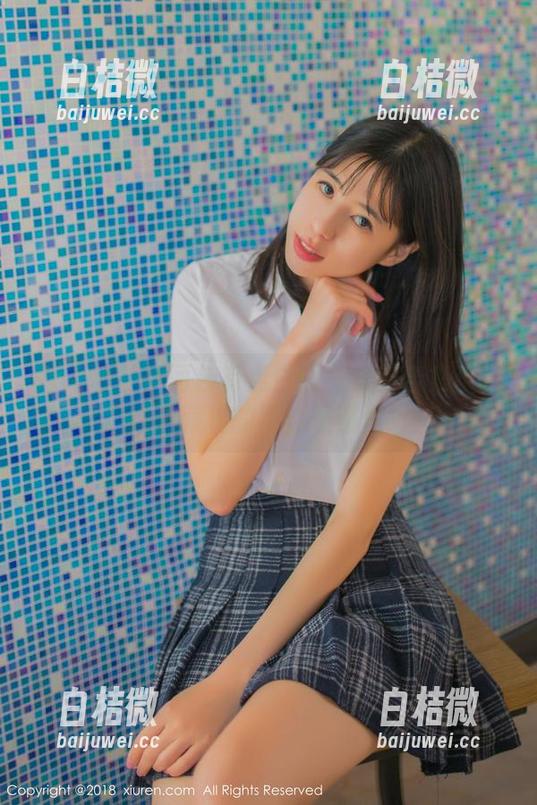 秀人网 - 伊丽莎有点白的兔女郎合集：网盘里藏着的不止是照片！