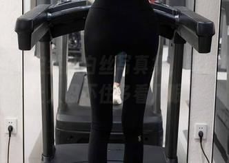 秀人网 – 安然儿白丝写真集，高清细节都让人忍不住多看几眼。