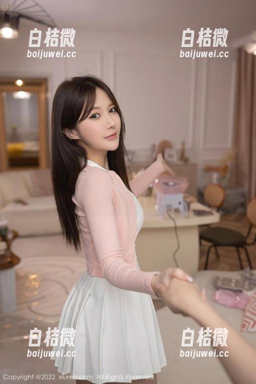 秀人网 - 恩一花式解锁学妹美图，成为我的心灵按摩师！