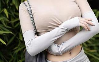 秀人网 – 百看不厌的高清比基尼套图，战姝羽Zina让你想多留一会儿。