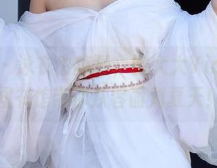 秀人网 – 泳衣也疯狂，晗大大Via的写真图书馆带你从容面对夏天！