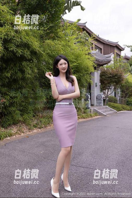 秀人网 - 免费写真，跟灿宝去天台，听说那是吃瓜群众的秘密基地！