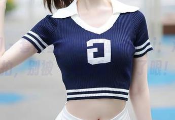 秀人网 – 套图里的王馨瑶yanni：海南旅拍，别被“无圣光”迷了眼！