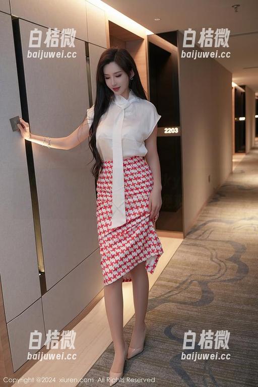 秀人网 - 错过了田小燕Vicky的蕾丝？别慌，高清套图任你随便观看！