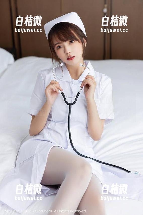 秀人网 - 更新不止于此，舌尖上的菊花ace写真集的镂空道出女孩的非凡之美！