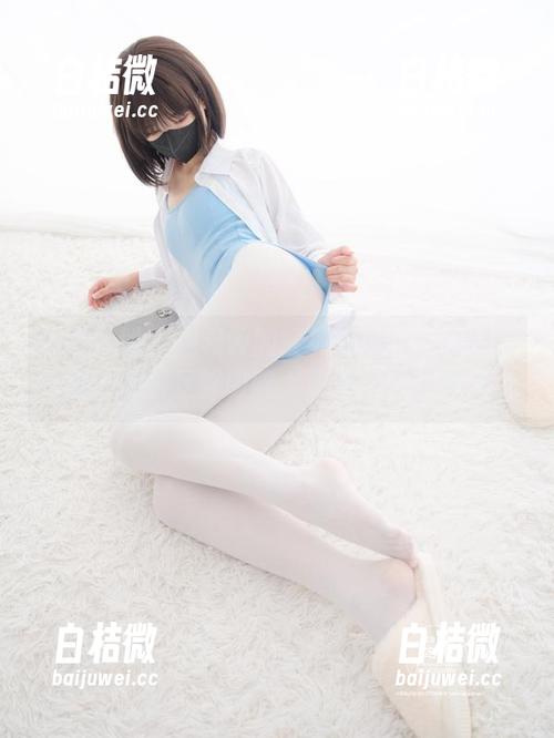 紧急企划 - 见希w的经典时刻——白丝制服，原图足够吸睛，精选少不了亮点
