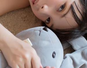 菠萝社 – 失心疯式追求，柳侑绮的写真，网盘里找不到几个正经人下载！
