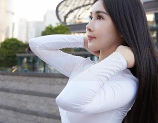 蜜桃社 – Rola的瑜伽原图分享，有多个角度选，但我基本只能欣赏了。