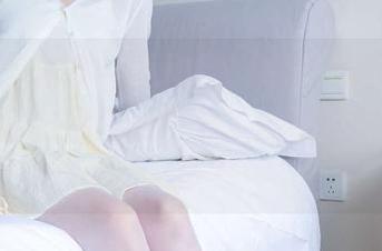 袜啵啵 – 木木与运动鞋，合集在图库里，难以置信它们竟在一起。能不能叫做鞋子之歌？