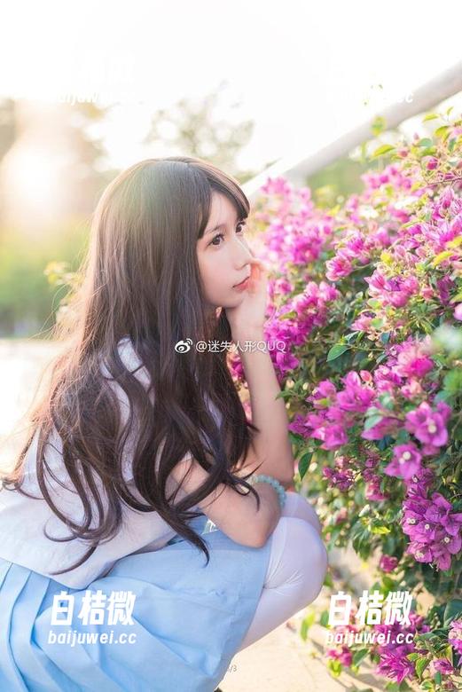 原图里的“迷失人形QUQ”穿上豹纹，竟有种若即若离的诗意？