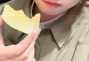 闪月半：体操服穿多少次才算不过分？写真合集来出道