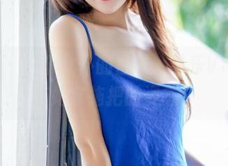青豆客 – 一个女仆的日常：可乐Vicky分享她拿拖把的姿态！