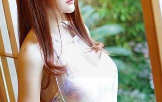 青豆客 – 黄可christine的“美脚”作品，随便一看都能给你无限的分享欲。